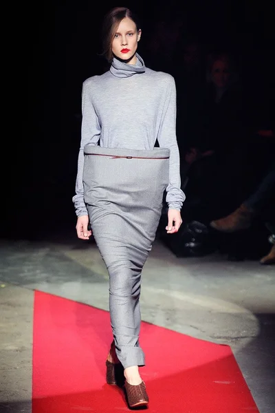 Look 14